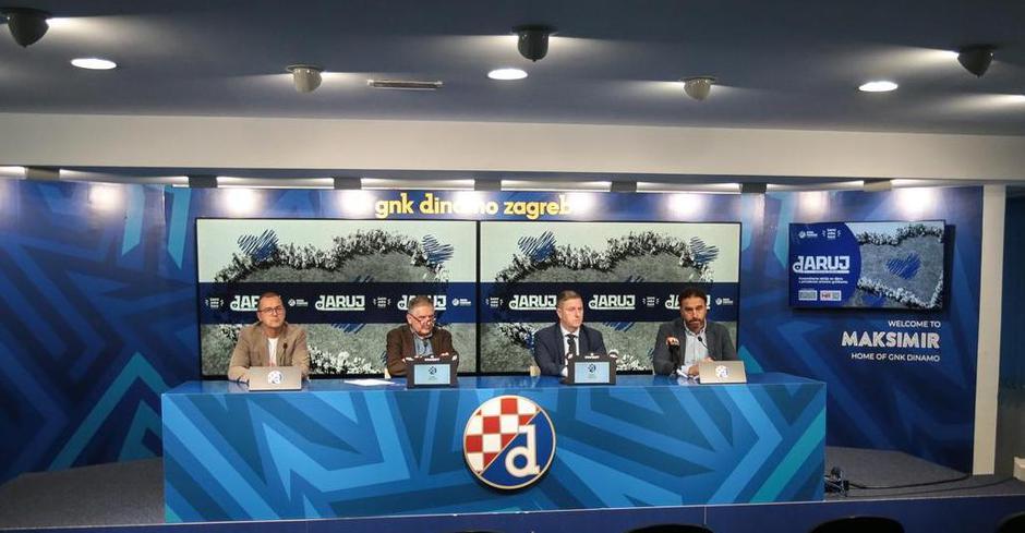 Zagreb: Humanitarna akcija "Daruj otkucaj života" u organizaciji udruge "Veliko srce malom srcu" i Dinamove zaklade | Author: Marko Seper/Pixsell