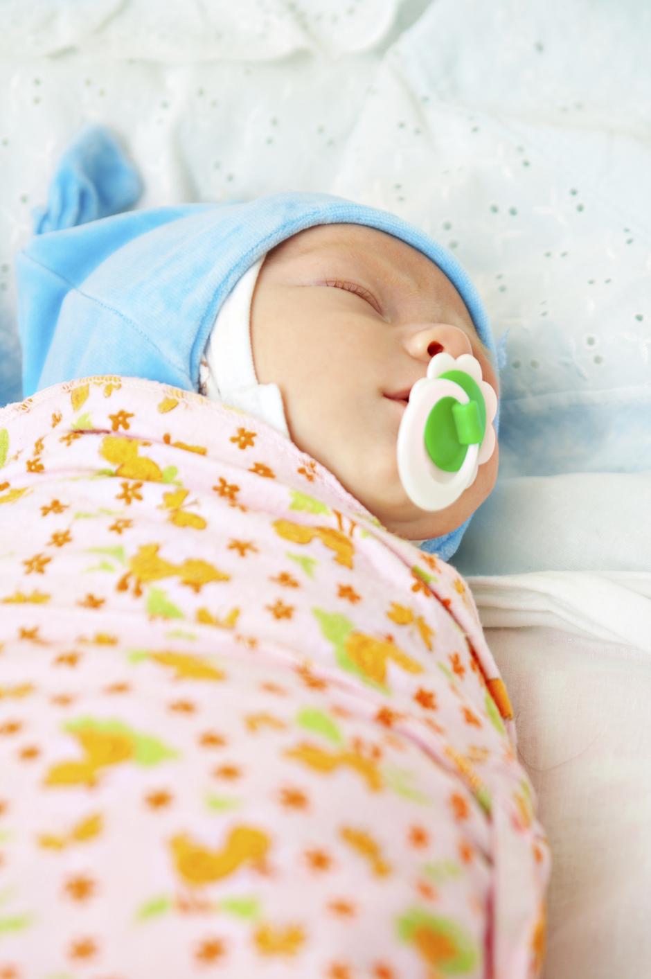 povijanje spavanje beba | Author: Thinkstock