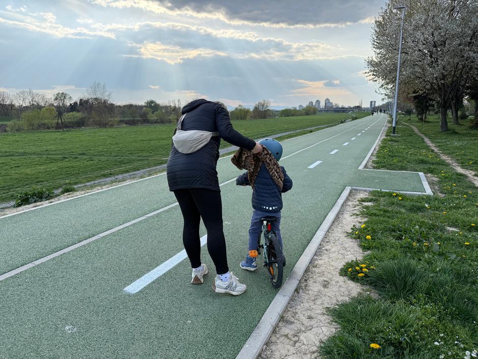  | Author: Privatni album