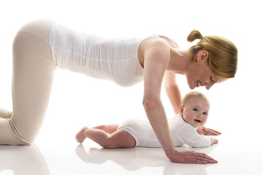 vježbanje beba mama