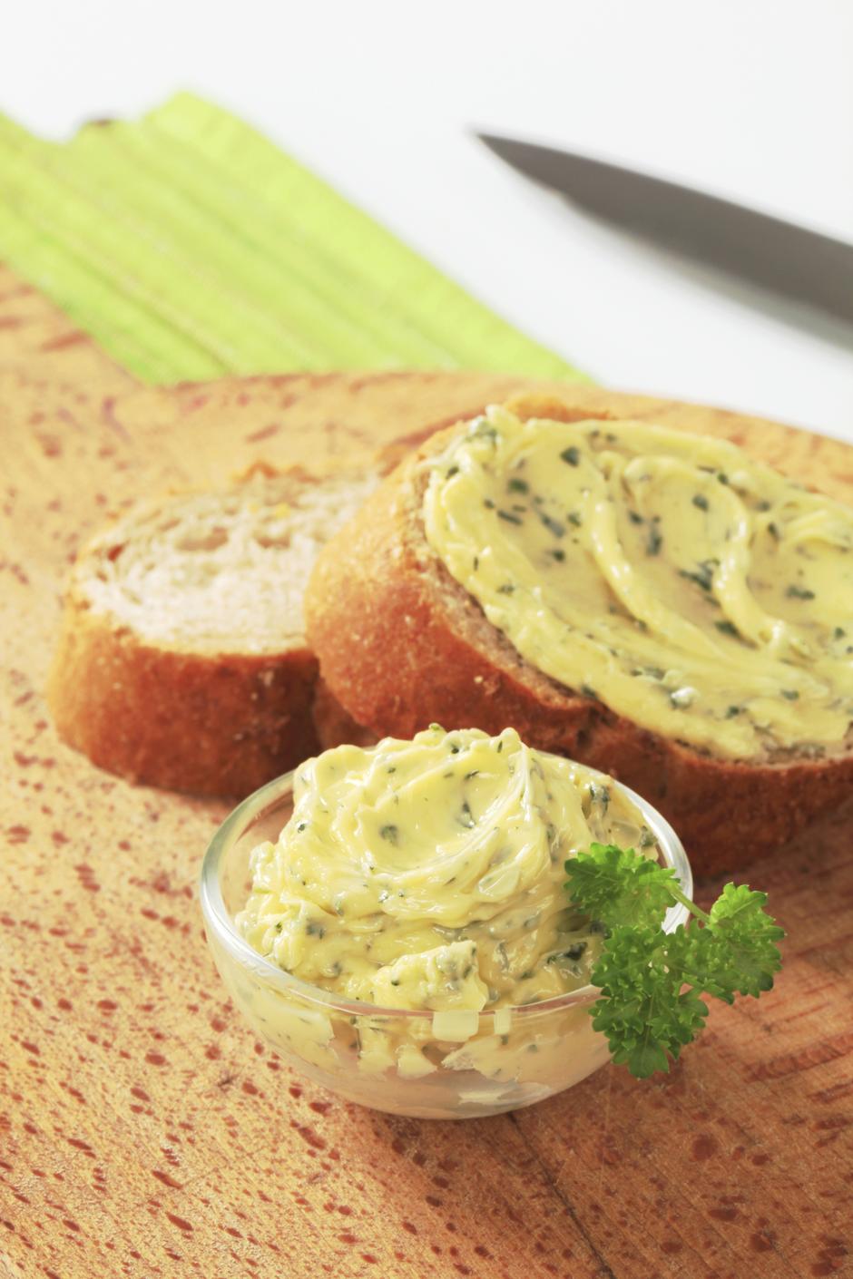 namaz maslac sa začinskim biljem | Author: Thinkstock