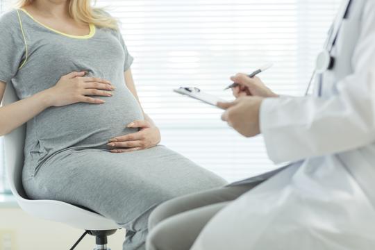 trudnica doktor liječnik pregled