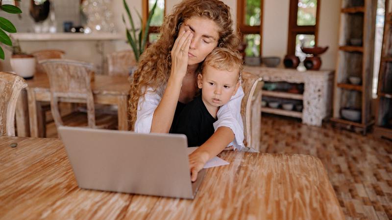 Mama i psihologinja: Ovo je 5 stvari koje roditelji koji su pod manjim stresom rade &ndash; druk&ccaron;ije