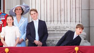 Trooping the Colour, proslava ro?endana kralja Charlesa, Kate zablistala u plavom 