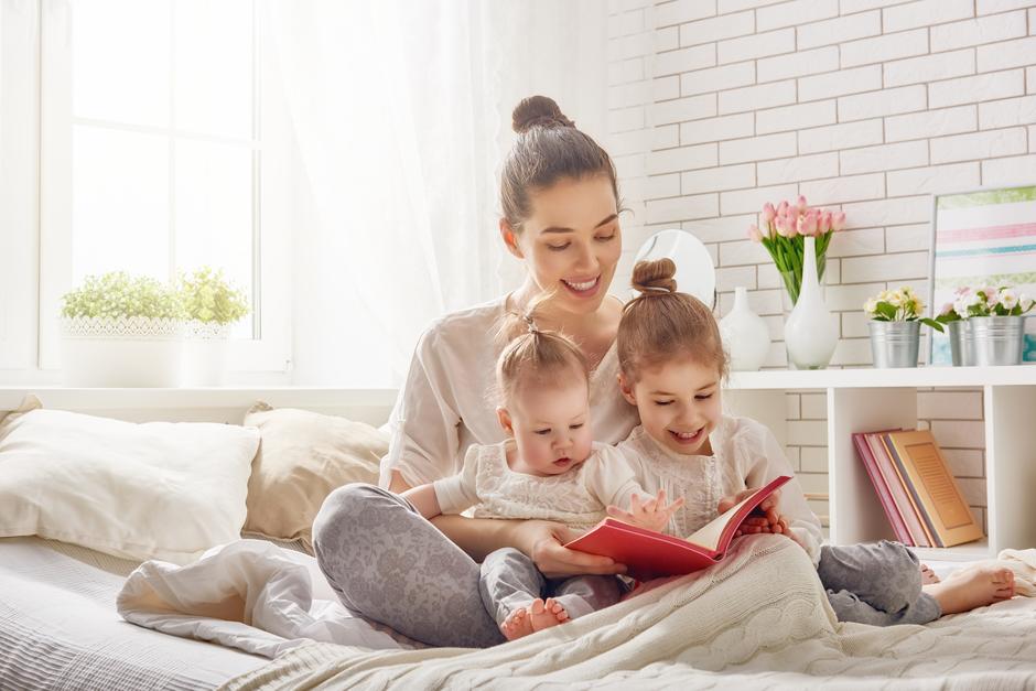 čitanje djeca mama | Author: Thinkstock
