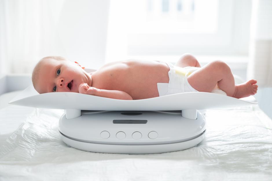 Bebina porođajna težina | Author: Shutterstock