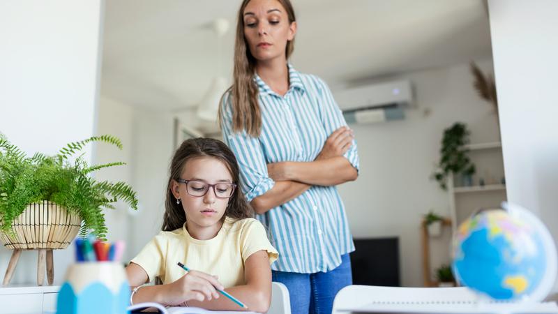 Strogo roditeljstvo na djetetu ostavlja ovih 8 posljedica koje se vide tek puno kasnije