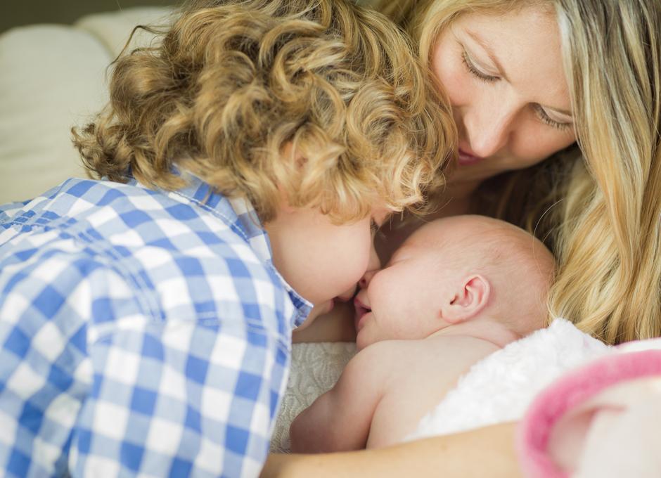 beba, brat, sestra, dijete, mama | Author: Thinkstock