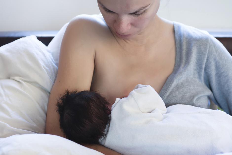 dojenje majka beba | Author: Thinkstock