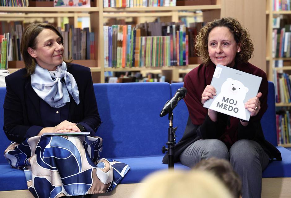 Karlovac: Ministrice Obuljen Koržinek i Hrstić u knjižnici čitale knjige djeci | Author: Josip Mikacic/PIXSELL