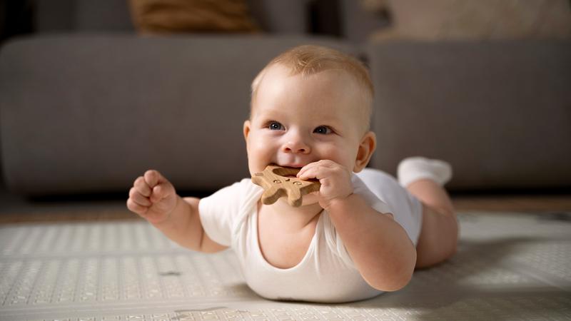 Nicanje zubi: Kako bebi možeš olakšati rast zubića?