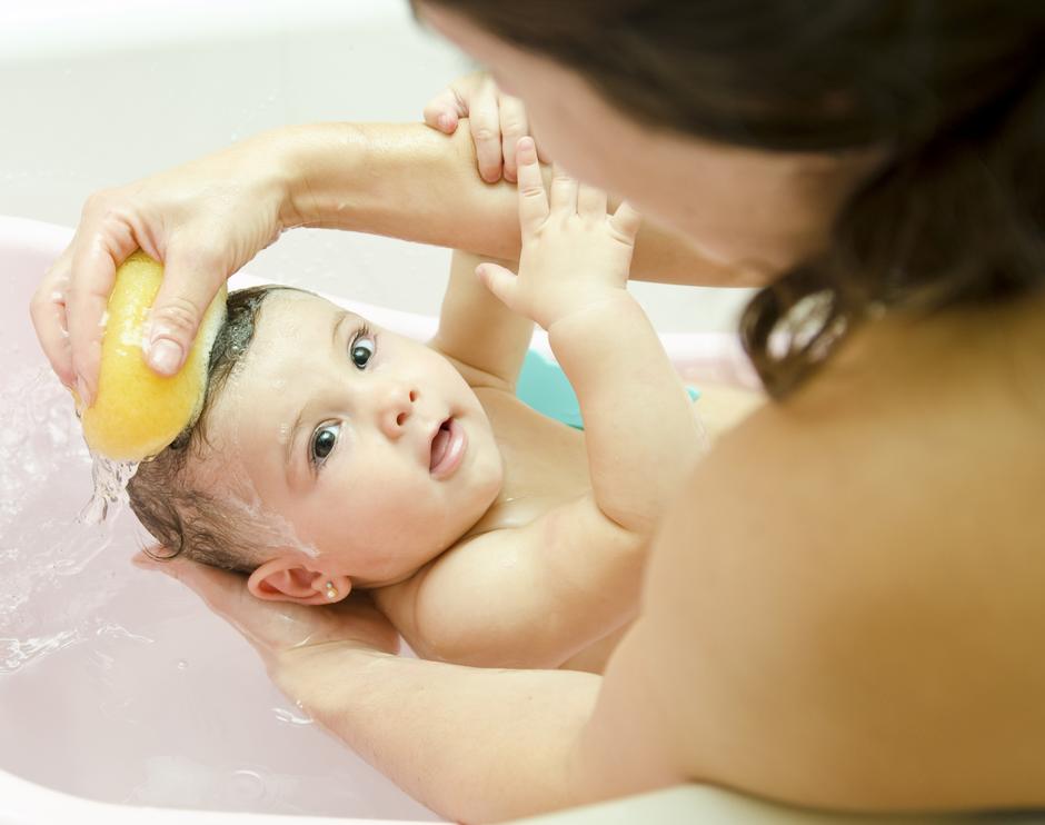 beba kupanje kada uši | Author: Thinkstock