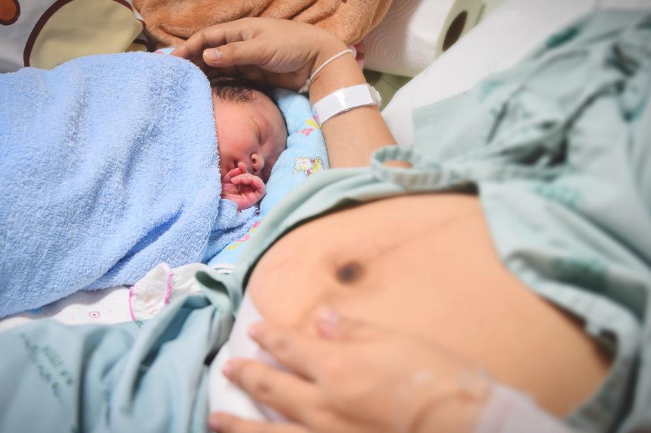 trudnica, porod, novorođenče | Author: Shutterstock