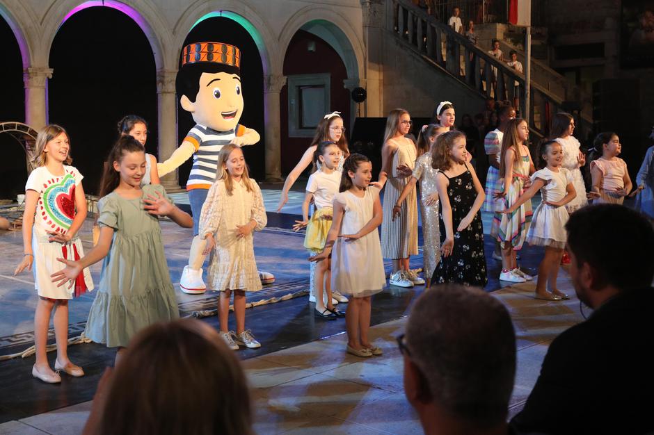 Predstavom "Ono bitno" otvoren 61. Međunarodni dječji festival Šibenik 2021. | Author: Dusko Jaramaz/PIXSELL