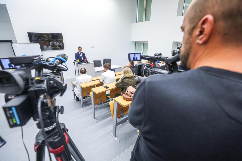 Obilazak novoobnovljenih prostora Klinike za ženske bolesti i porode KBC-a Zagreb | Author: Slavko Midzor/PIXSELL