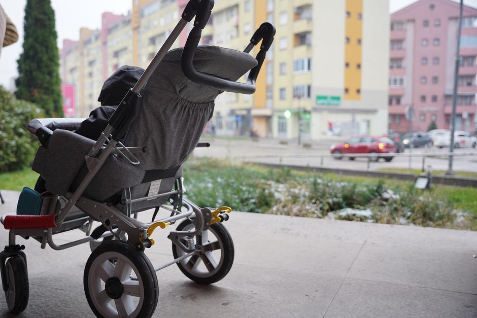 Banja Luka: Majke njegovateljice  traže svoja prava | Author: Dejan Rakita/Pixsell 