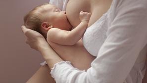 beba dojenje dojke grudi