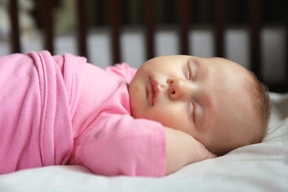 beba spavanje san kolijevka | Author: Thinkstock