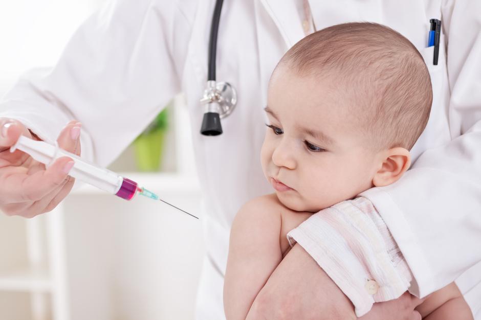 beba, cijepljenje | Author: Shutterstock