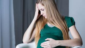 trudnica trudnoća tuga stres