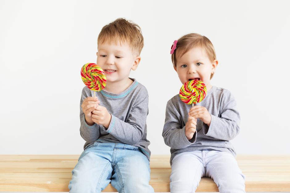 djeca slatkiši | Author: Thinkstock
